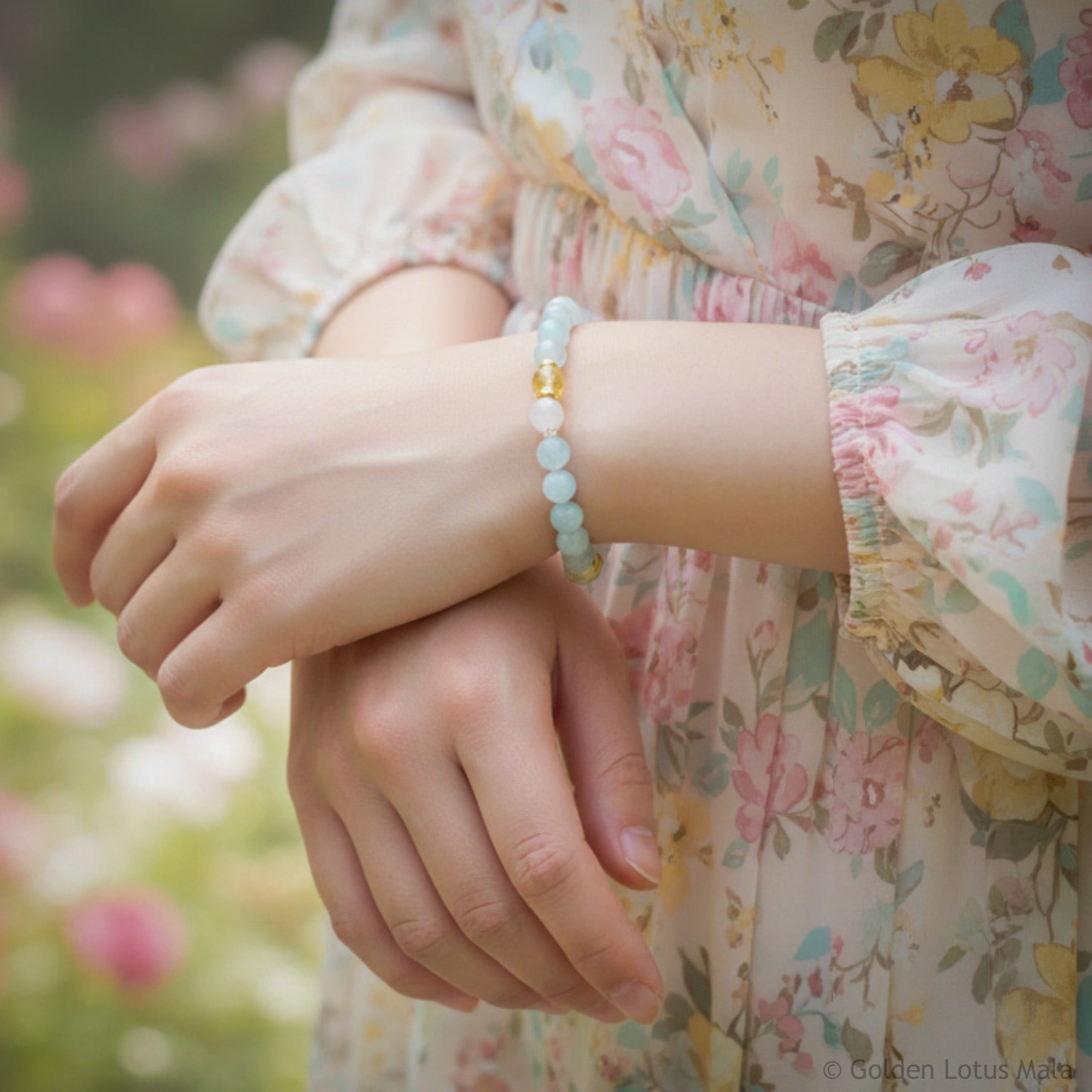 Dream Flow Bracelet – Aquamarine & Moonstone